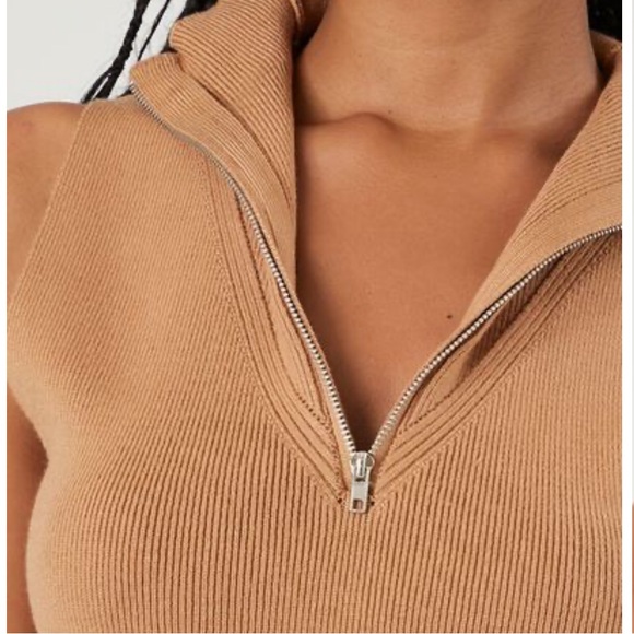 ♥️SOLD♥️ FOREVER 21 nude sweater-knit cropped tank - Picture 4 of 6